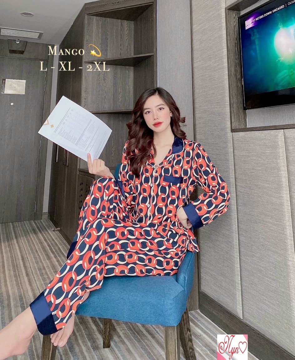 Bộ Pijama lụa Mango Loại 1, hoạ tiết sang trọng, quần dài, tay dài thích hợp cho ngày cuối Thu.
