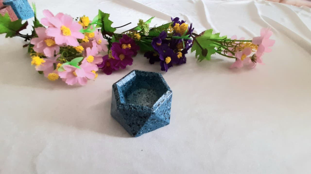 Chậu xi măng mini trồng sen đá