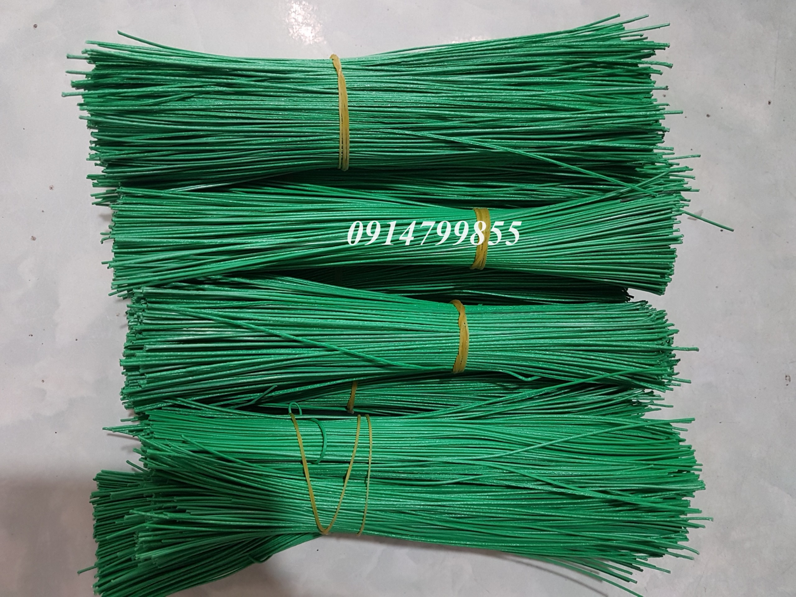 Kẽm cột hoa mai hoa đào trang trí Tết