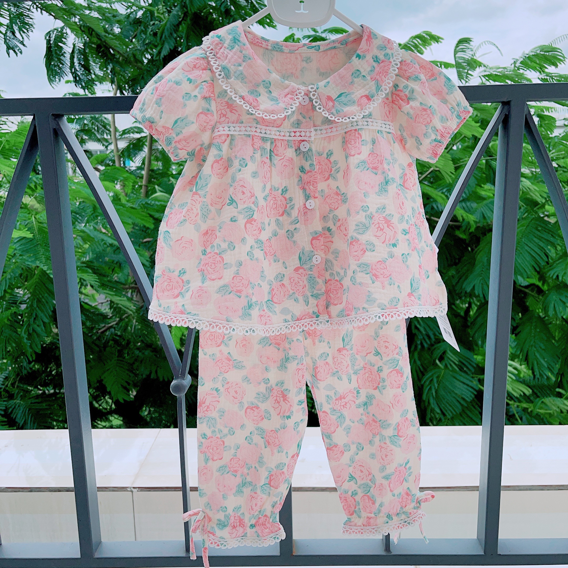 Pijama bé gái cộc tay quần lửng xô muslin Áo Lá Homewear A040 đồ ngủ bé gái xô đũi babydoll caro xinh xắn