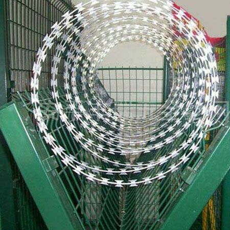 Dây thép gai hình dao