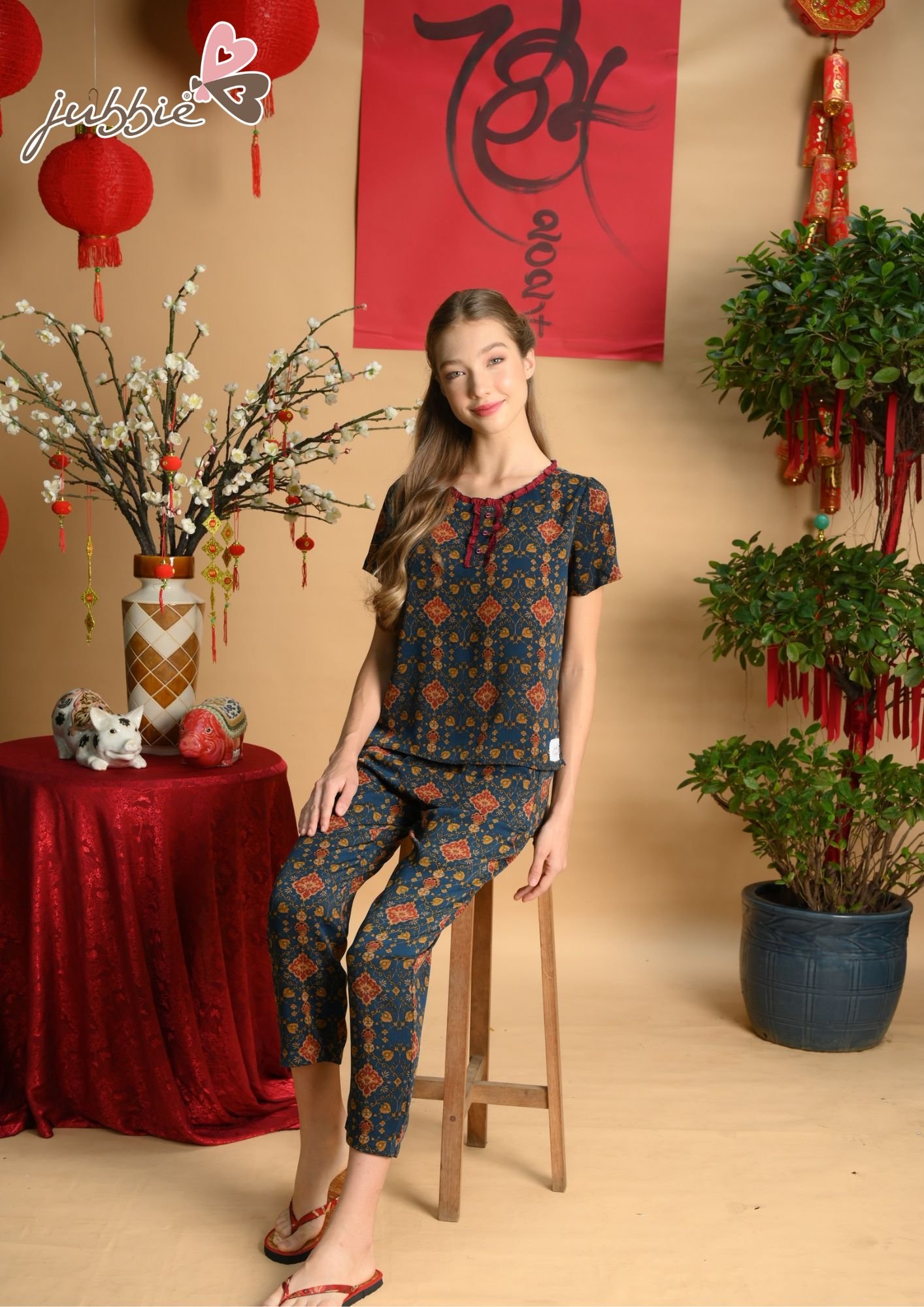 Bộ lửng cổ tròn trụ 3 nút mặc nhà Jubbie 93234
