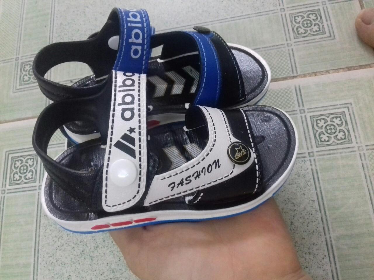Sandal Giày dép bé trai 65k
