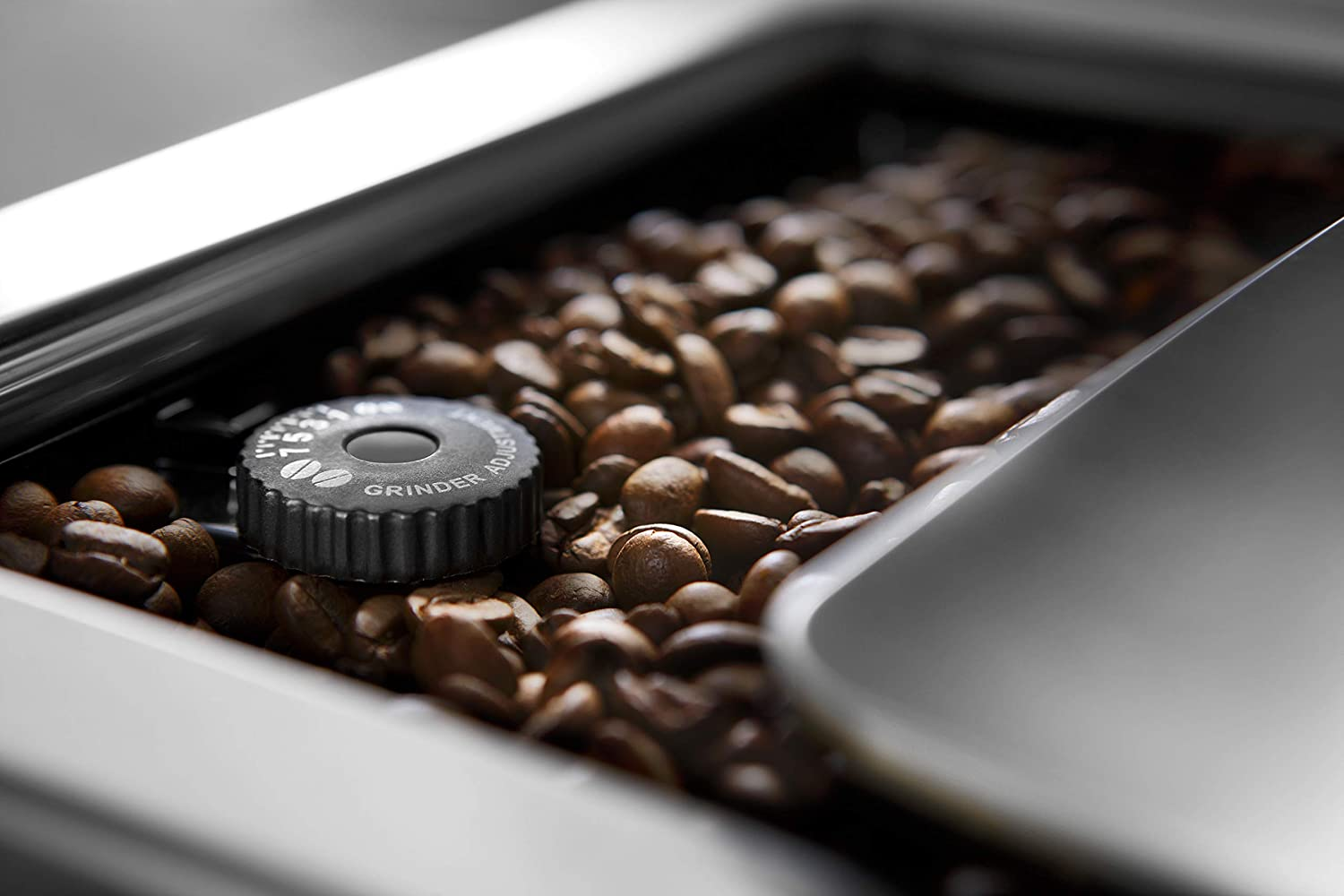 Máy pha cà phê tự động De'Longhi PrimaDonna Elite ECAM 556.55.MS, Hệ thống  sữa tích hợp, Điều khiển ứng dụng | Lazada.vn