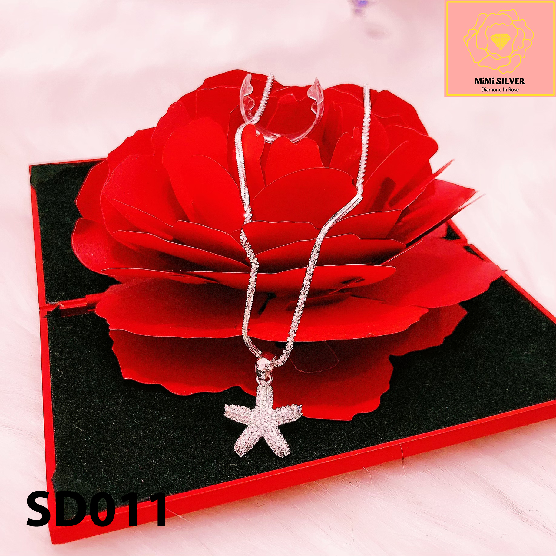 Dây chuyền tạo dáng ngôi sao có đính đá - Trang Sức MiMi Silver SD011
