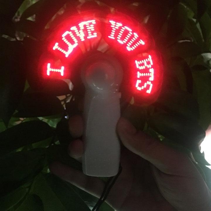 Quạt bts chạy chữ phát sáng I LoVE BTSđèn led màu xanh cầm tay tiện lợi đi học đi chơi army