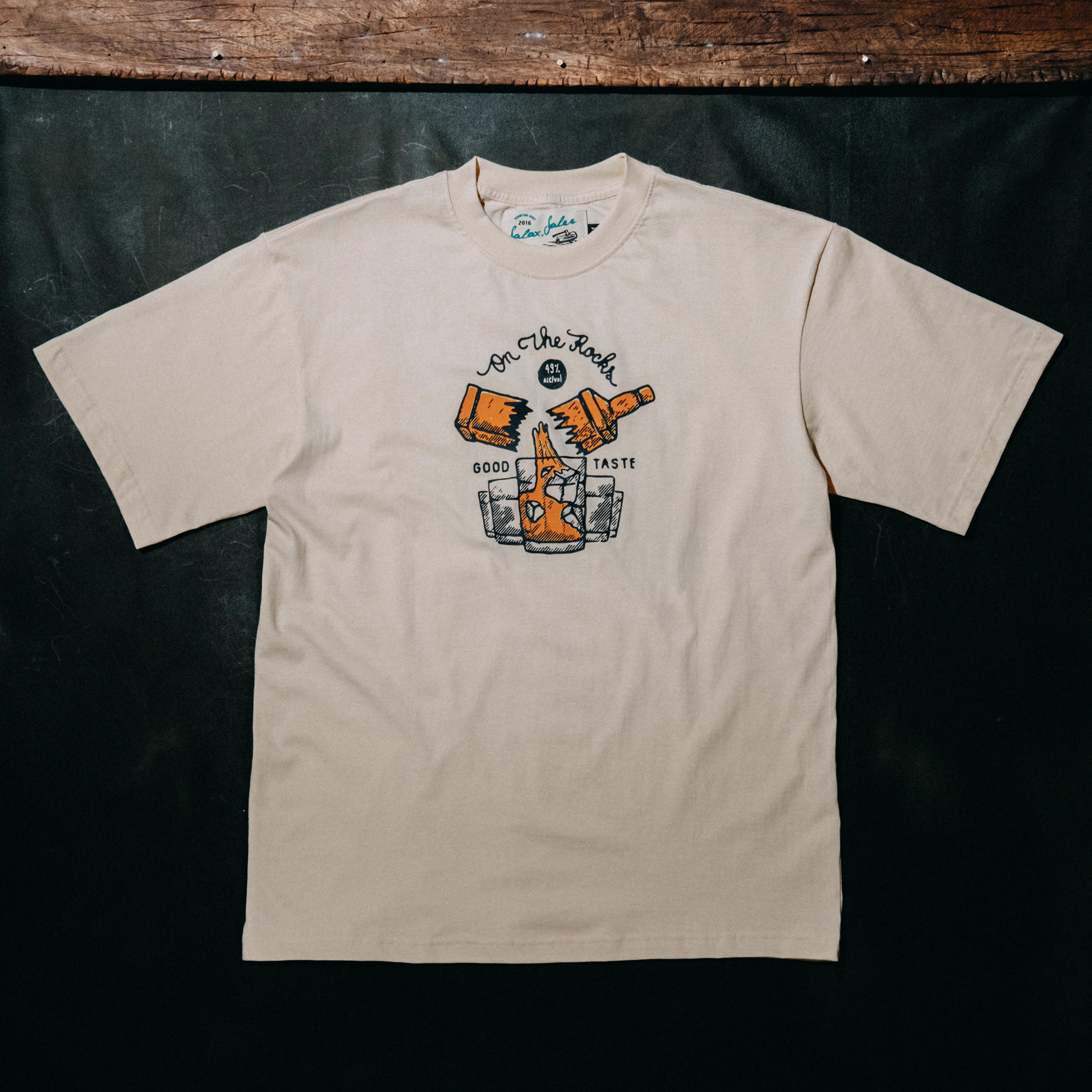 Salaxsaler áo thun on the rocks t-shirt