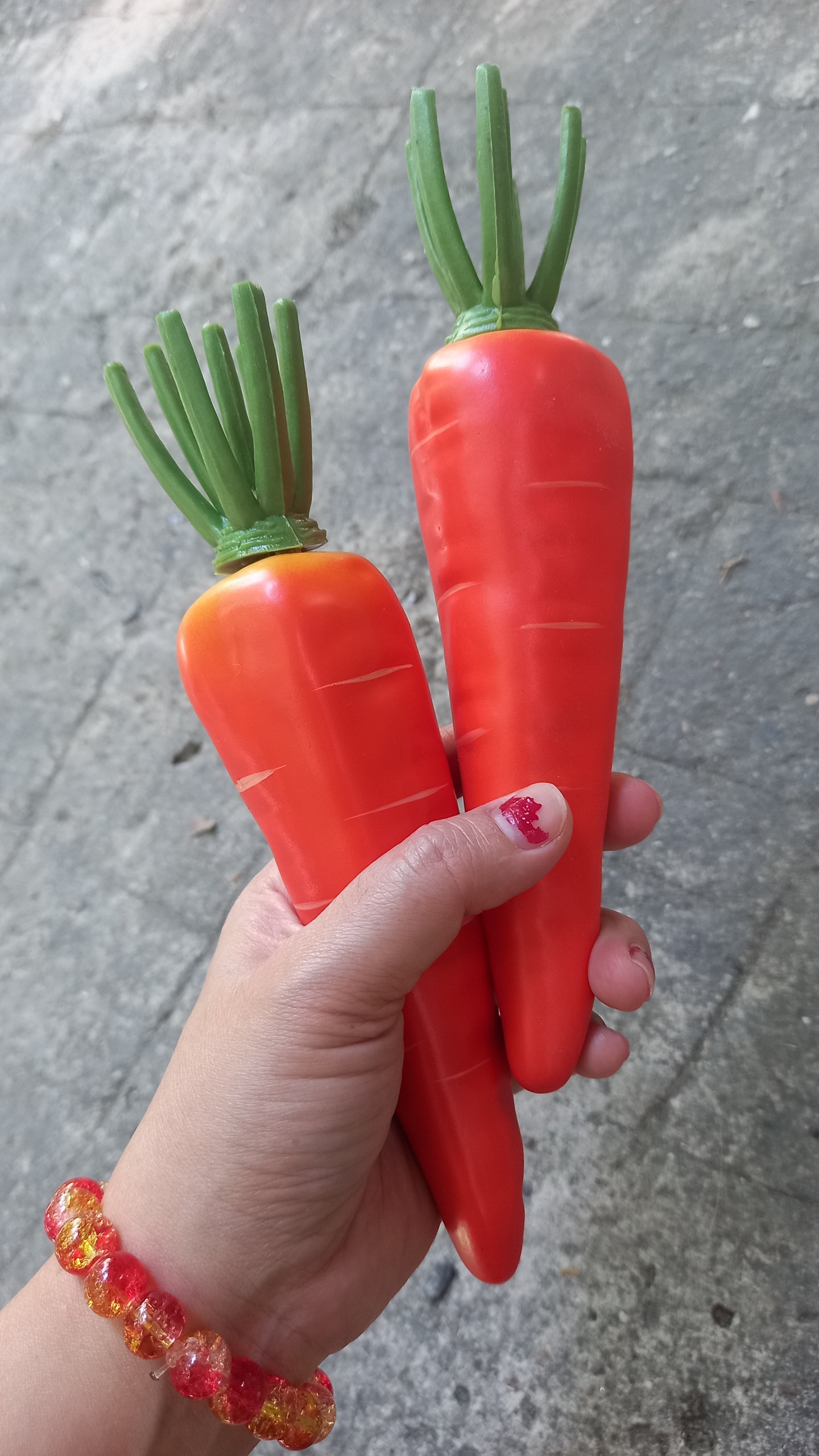 [HCM]1 Củ Carot giả - trái cây giả - Hương Flower