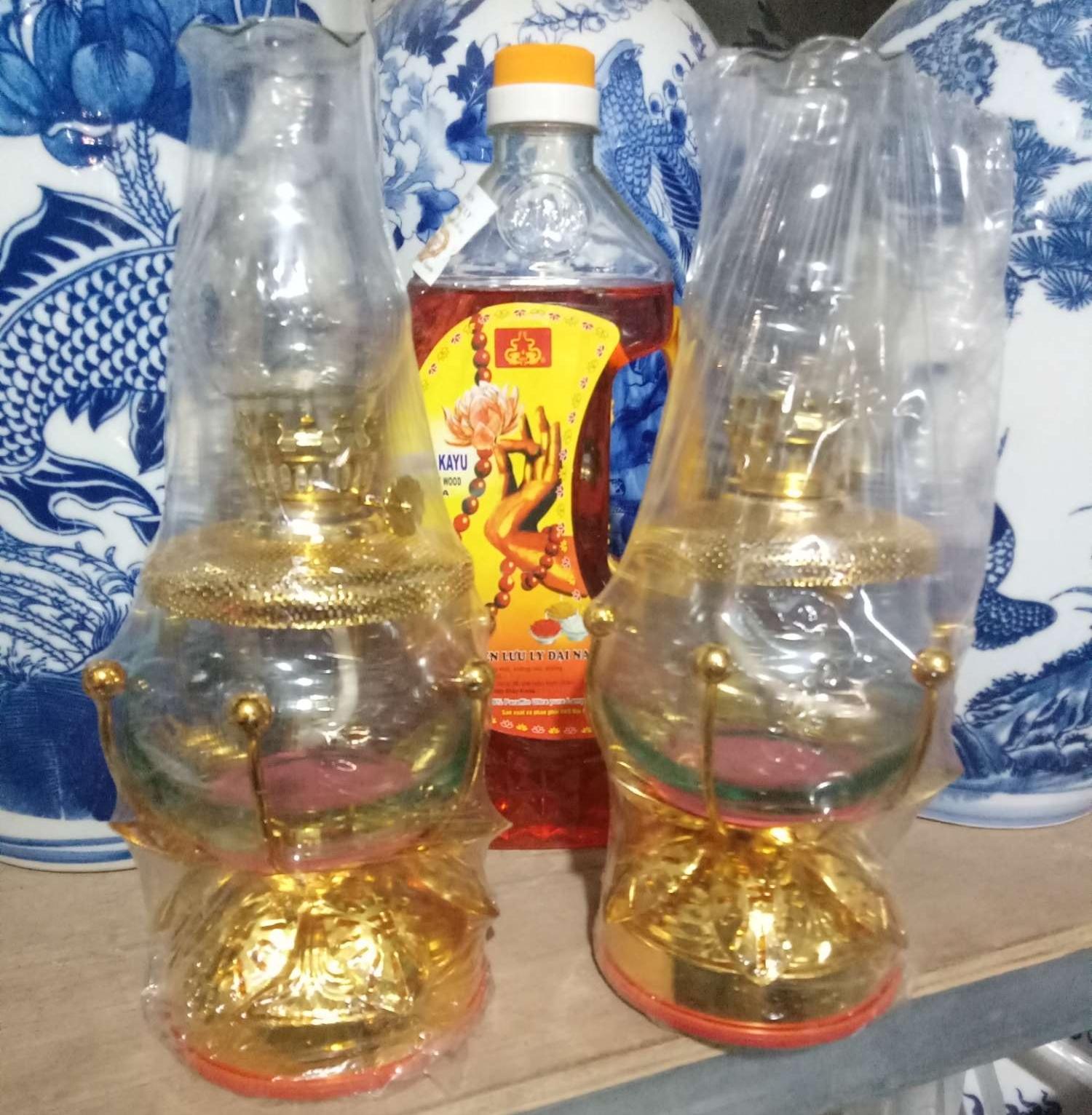 Đôi đèn thờ 04 tặng kèm 1 can dầu 0,5l