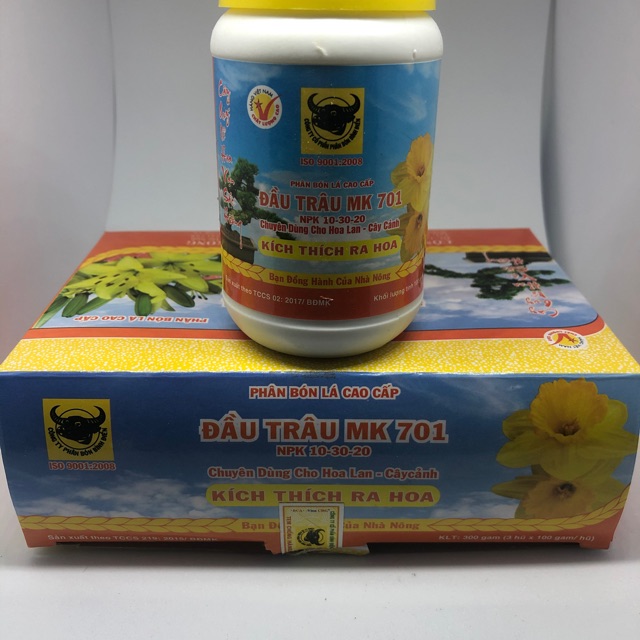 Phân bón lá cao cấp đầu trâu MK 701  NPK 10-30-20  100gam kích thích ra hoa , chất lượng đảm bảo an toàn đến sức khỏe người sử dụng, cam kết hàng đúng mô tả
