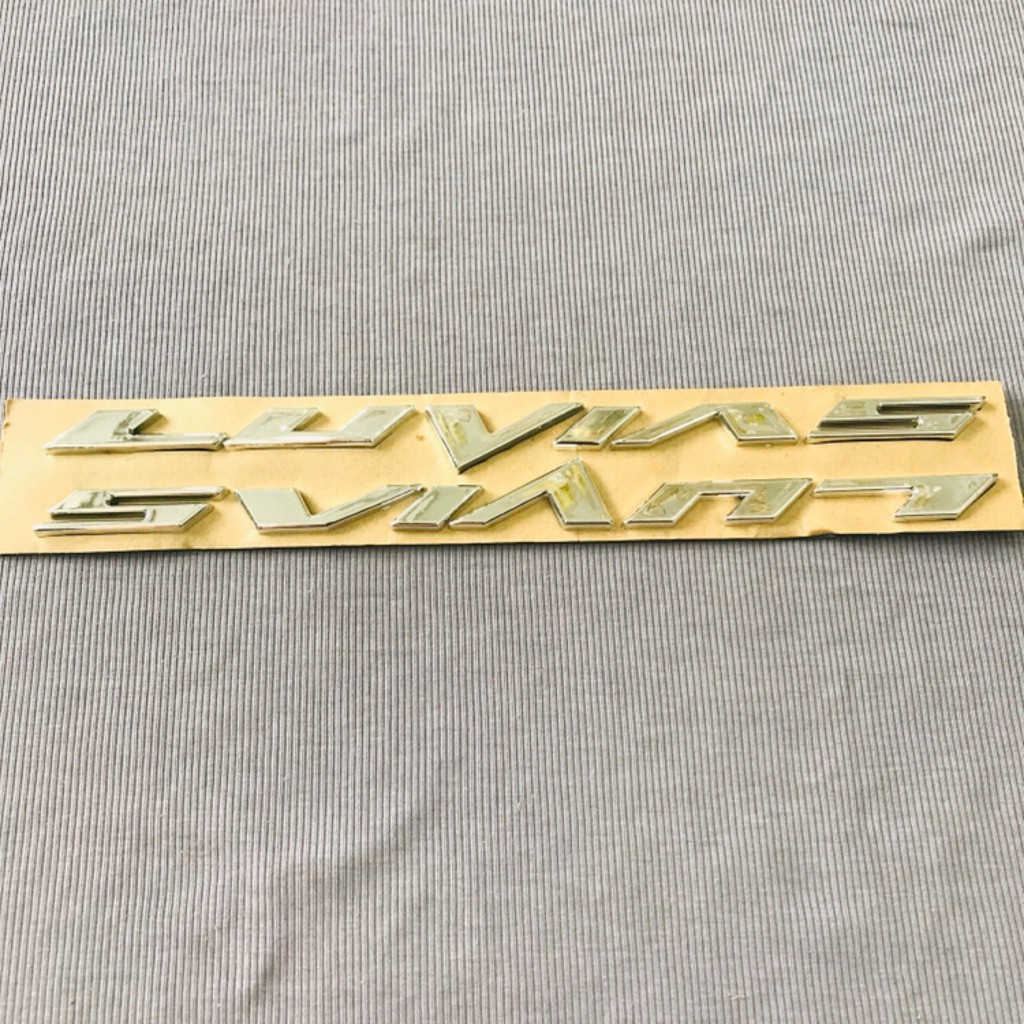 Tem Cặp chữ nhựa cứng logo Luvias màu Bạc