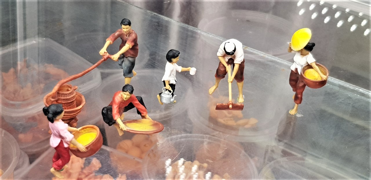Bộ combo 7 sản phẩm tượng mini tỷ lệ 1/35 " ngày mùa "
