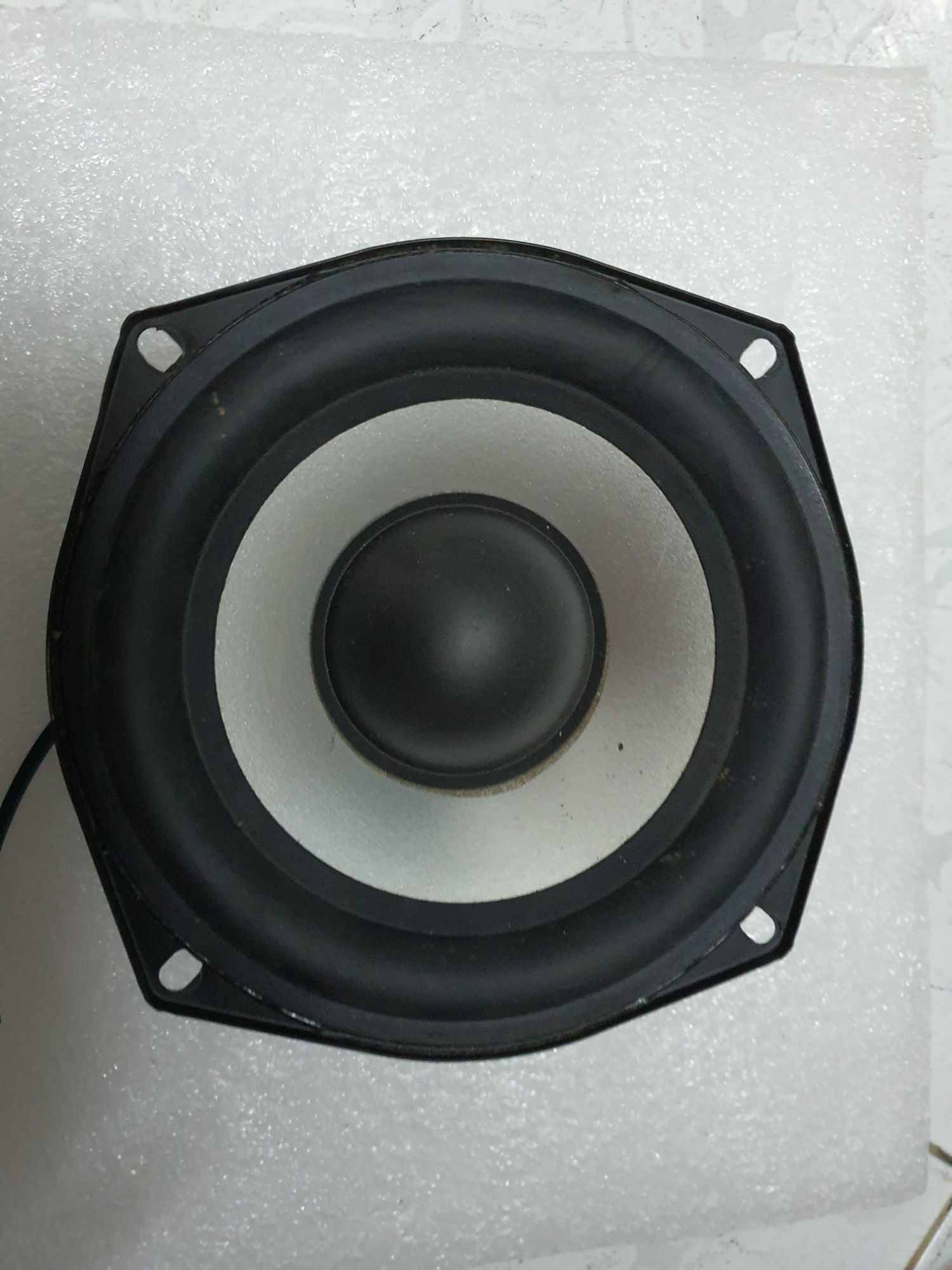 Loa sub màng trắng bass 13cm
