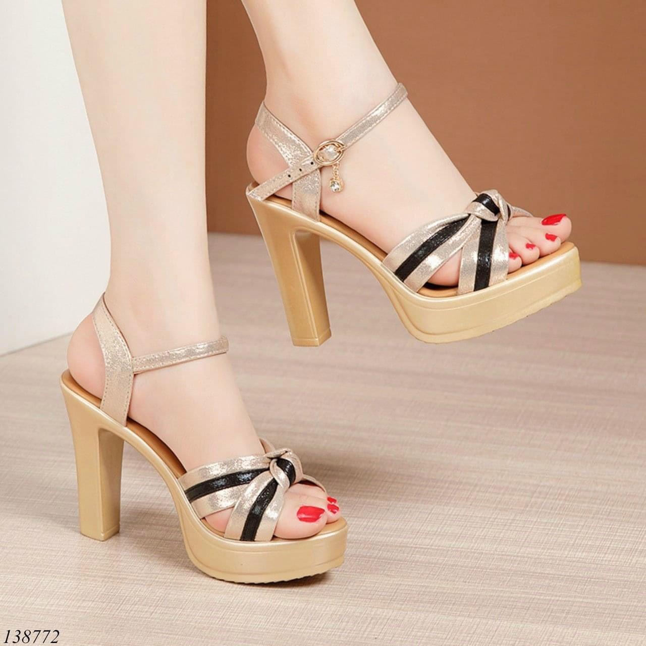 Giày sandal nhũ sọc tr 10p