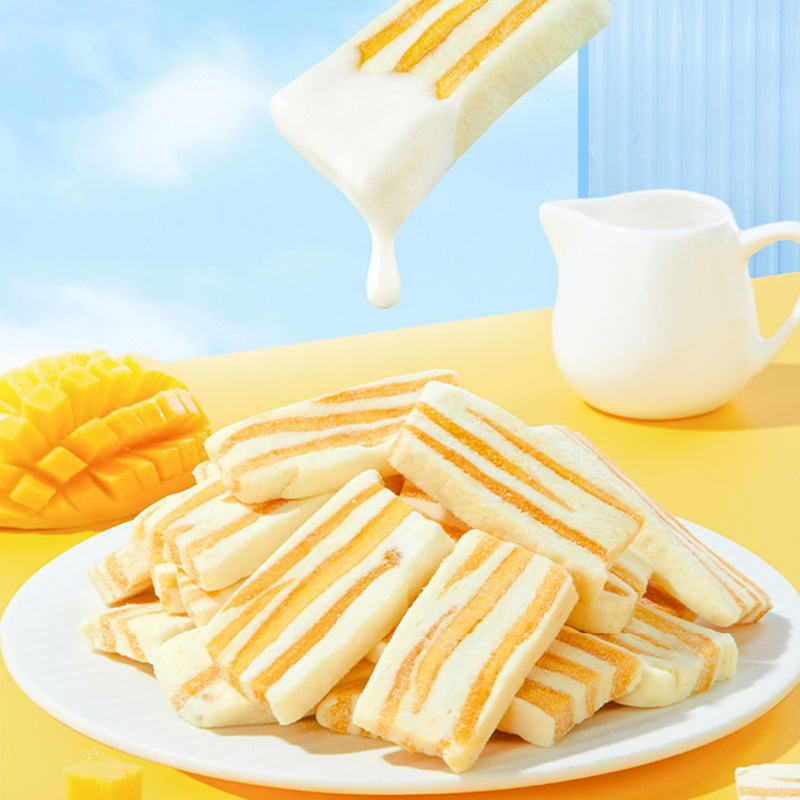 [Ăn vặt ngon] Combo 100g Bánh sữa xoài dâu pho mai/Bánh sữa dâu xoài, mềm, ngọt và chua, với nhân kẹo nougat dày mềm ngon ăn vặt đã nghiền