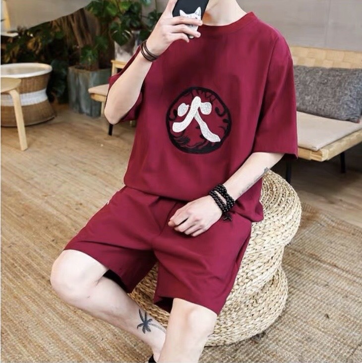 Đồ bộ nam unisex tay lỡ chuẩn như hình phong cách thể thao cho các bạn nam tp