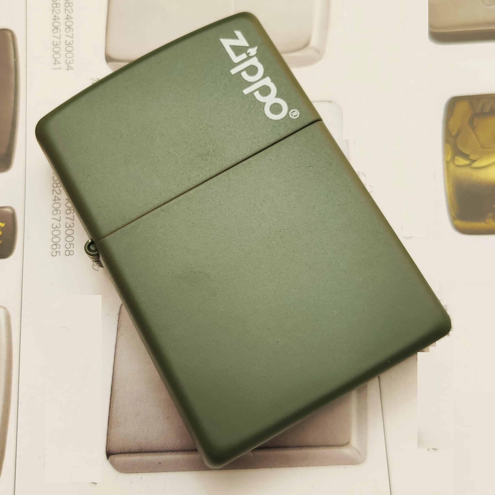Bật lửa Zippo chính hãng có Tem đỏ - Zippo Classic Black Matte with Zippo Logo