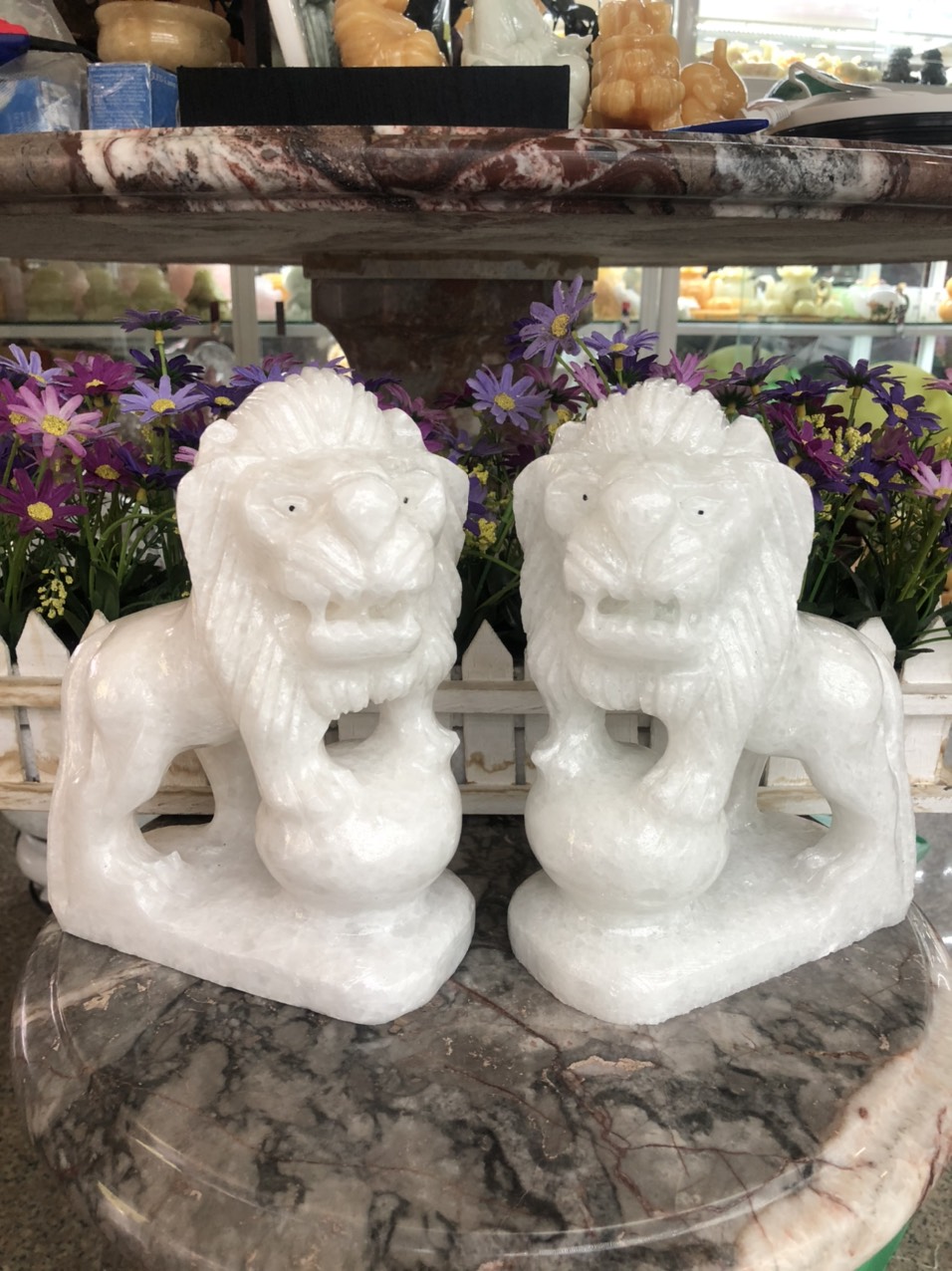 Cặp Sư Tử phong thủy đá cẩm thạch trắng - Cao 20 cm