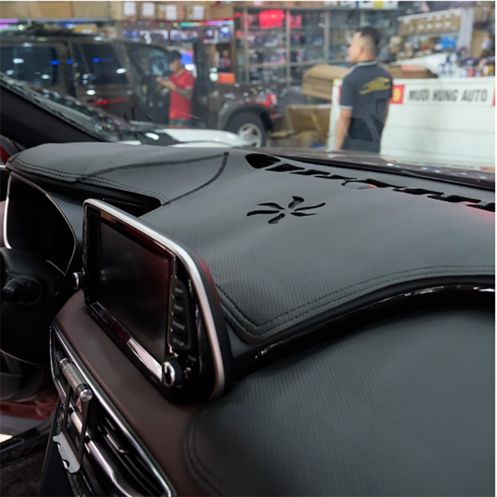 Thảm Chống Nắng Trải Taplo Cao Cấp Chất Liệu Da Dành Cho Xe Hyundai Santafe 2020