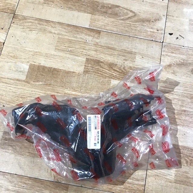 Gáy/ Nắp đầu sau Exciter 135 (2011-2014), Chính hiệu Yamaha Motor VN