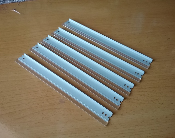 Bộ 5 gạt mực cho hộp zin 326, 328, Canon LBP 6200, 6200d, 6230, 6230dw, 6230dn, MF 4820d, 4412, 4450, 4720w, 4870, mf4750, mf4700, D500, D520, L170. Là 5 thanh gạt hộp mực máy in