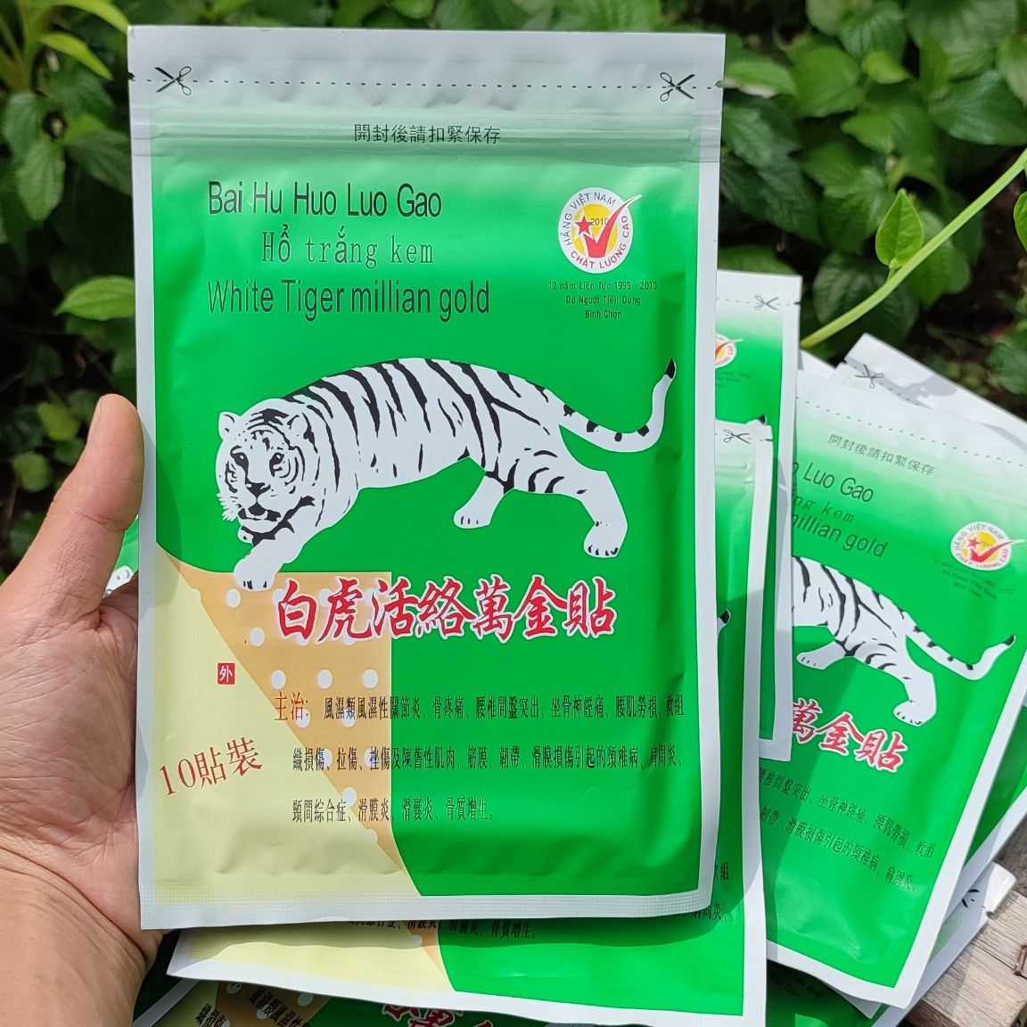 Cao dán hổ trắng