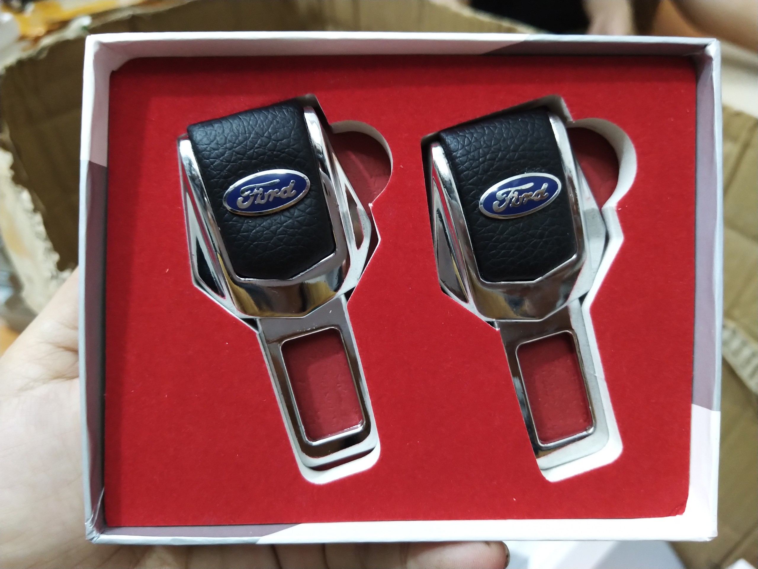 Chốt an toàn oto logo FORD
