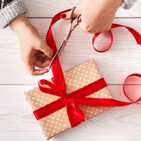 Dịch Vụ Đóng Gói Quà Tặng đóng gói các mặt hàng của shop Mỹ Phẩm Mall phù hợp cho tặng quà nữ, quà tặng nam dip sinh nhật, lễ noel, 20/10, 8/3