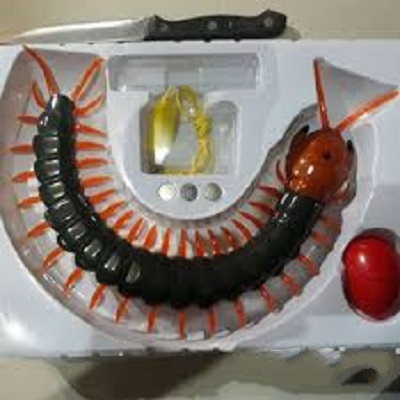 (GIẢM 50%) Trò chơi con rết dùng điều khiển từ xa biết đi giống như thật, thiết kế chắc chắn, có độ bền cực cao kèm pin điều khiển, Do choi con ret biet di dung khien tu xa co den sieu dẹp danh cho be trai