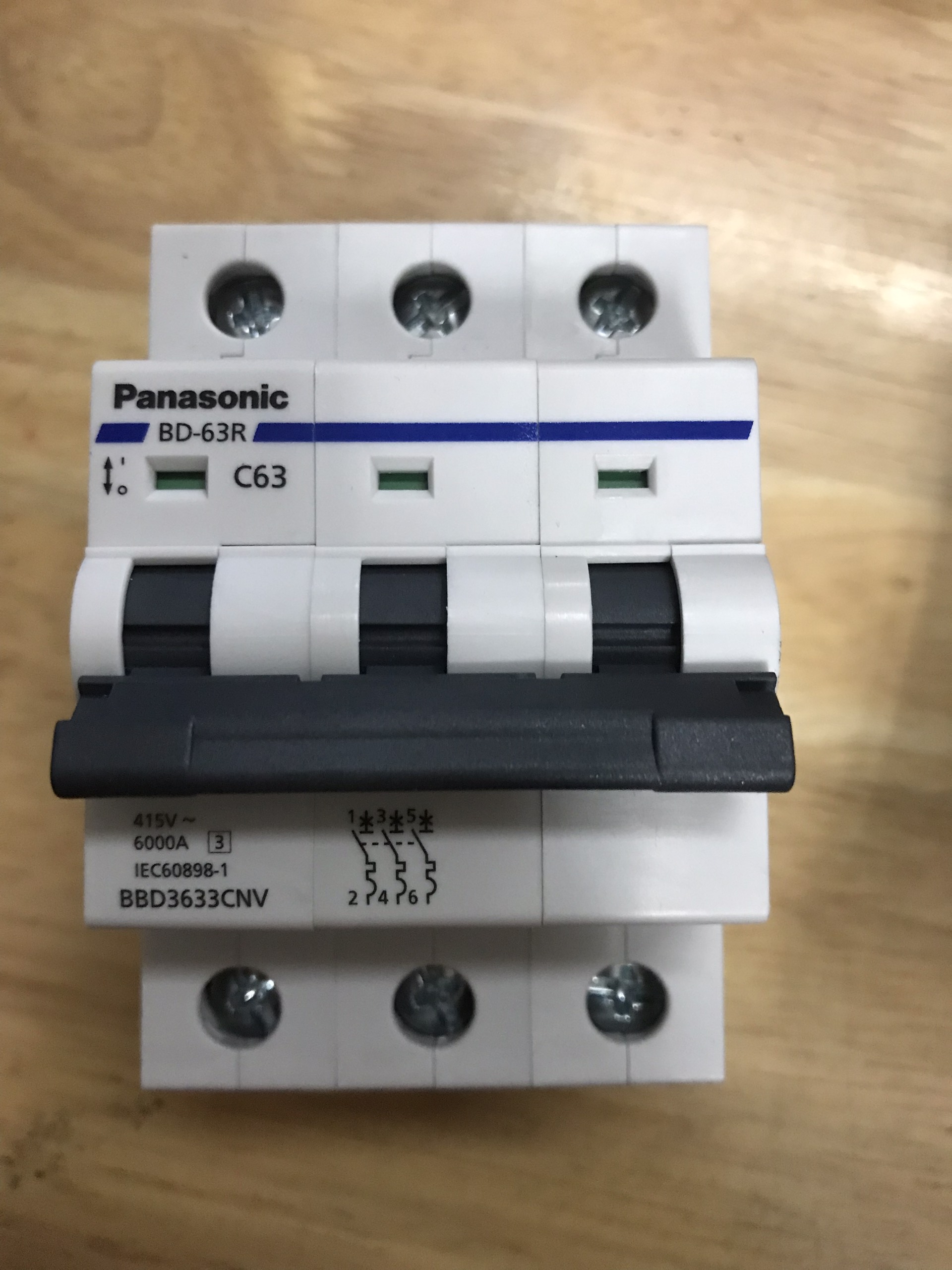 Cầu dao tự động 3 tép, mcb 3p 16a,20a,25a,32a,40a,50a,63a- hàng chính hãng - bh 24 tháng