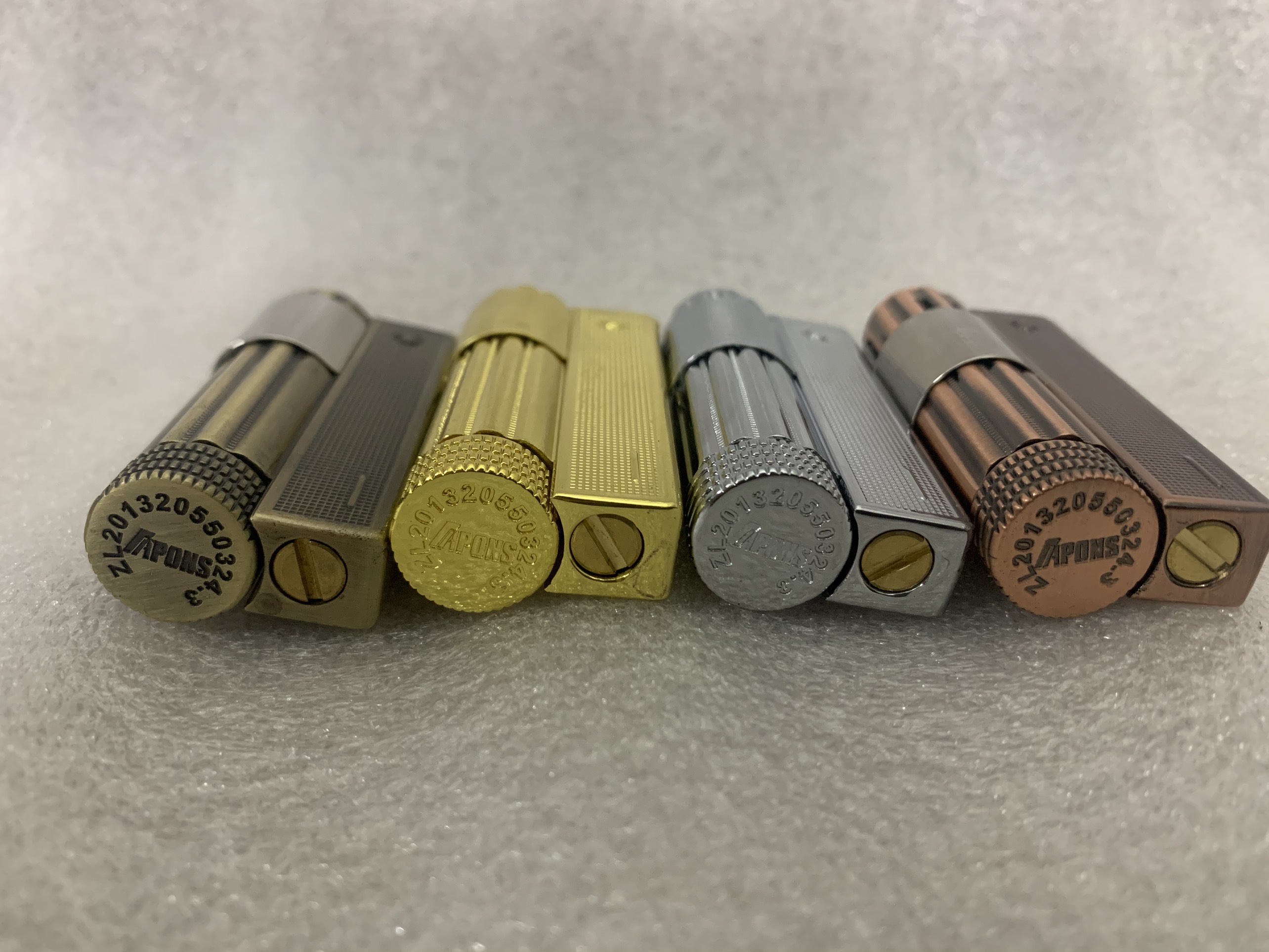 Bật Lửa Xăng Đá Kiểu Cối Cổ Nhiều màu