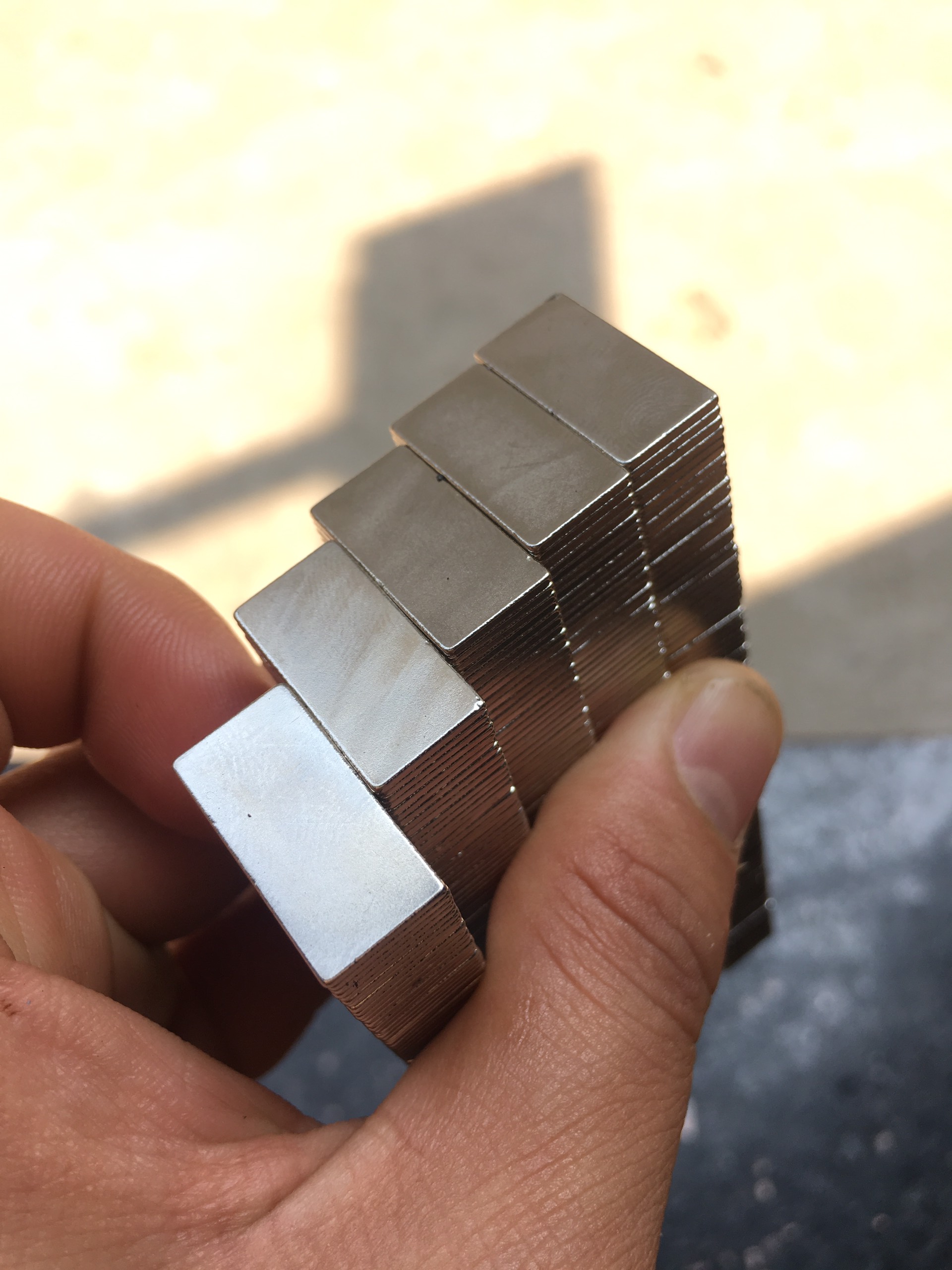 [HCM]Viên Nam Châm Trắng Hình Chữ Nhật 20x10x1mm ( Từ Tính Hút Cực Mạnh )