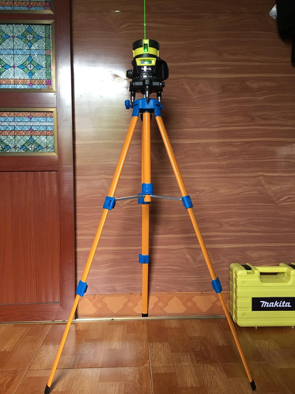 Máy cân bằng laser Makita 5 tia xanh- Kèm phụ kiện chân 1.2m