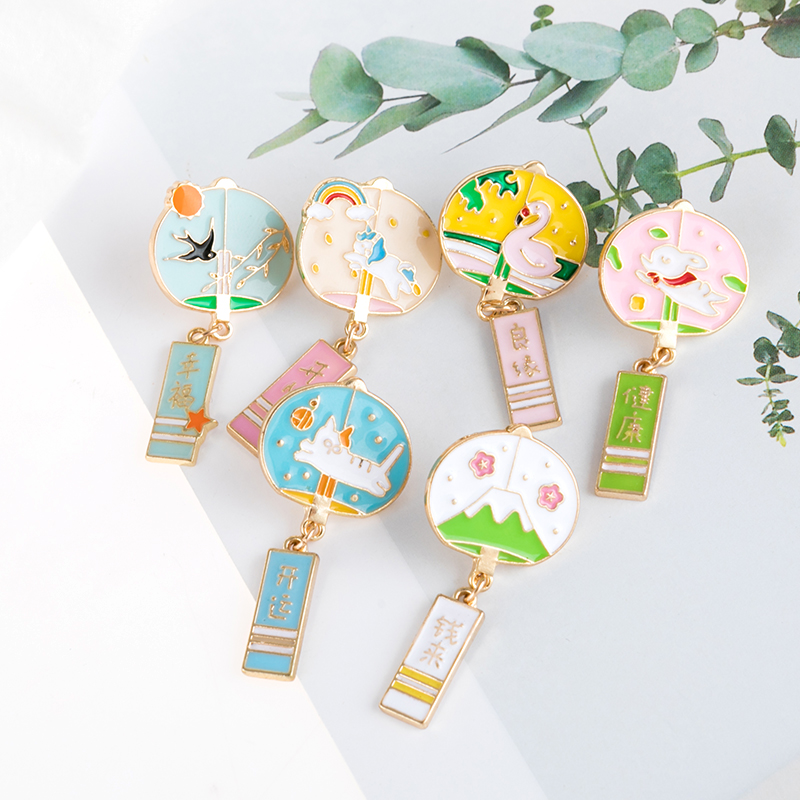 PIN CÀI / GHIM CÀI CHUÔNG GIÓ MANG MAY MẮN Ý NGHĨA