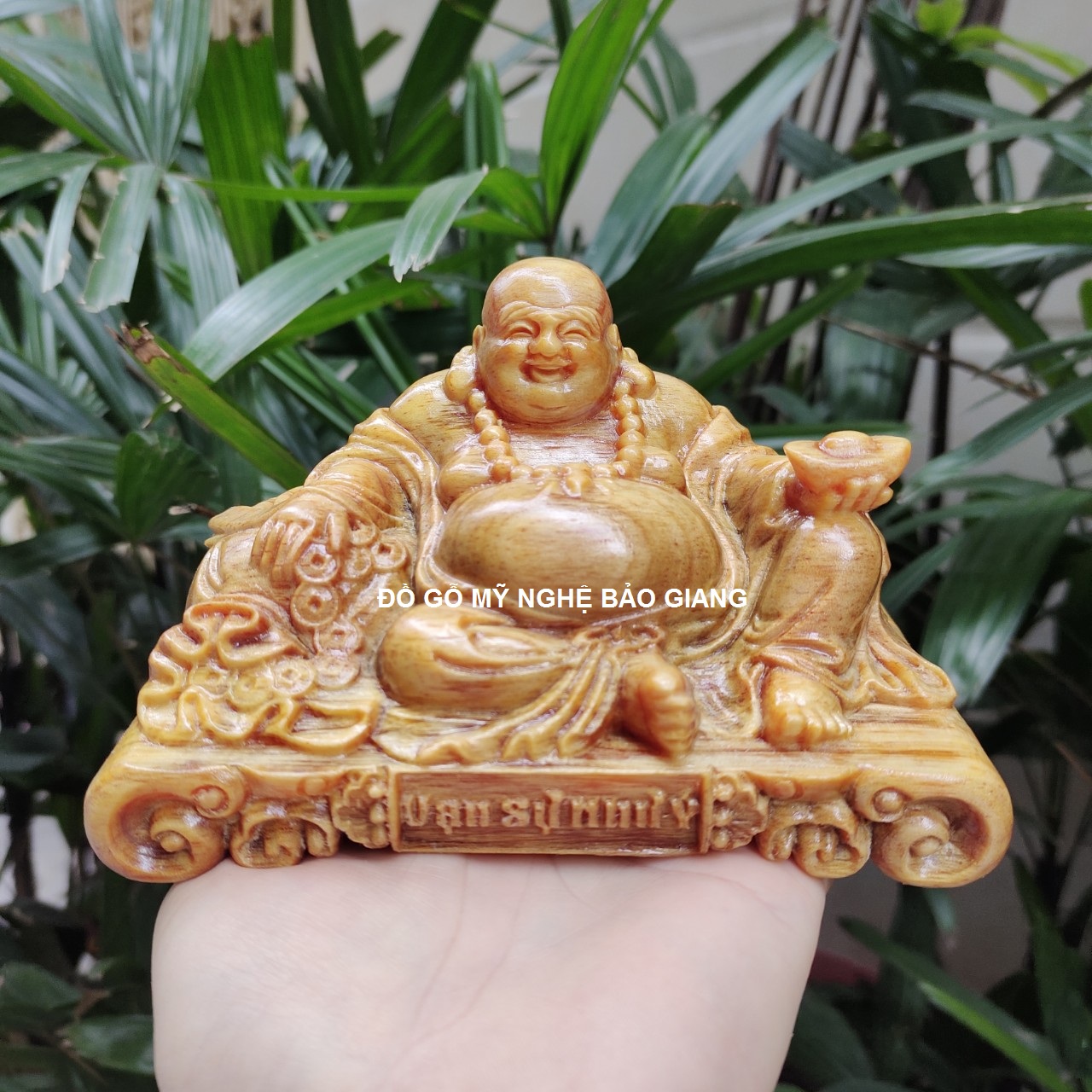 Tượng phật di lặc gỗ huyết long cực đẹp