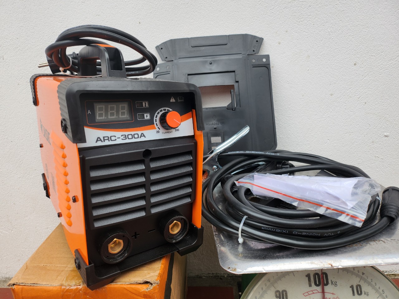 máy hàn điện tử  ARC 300 A SIÊU KHỎE