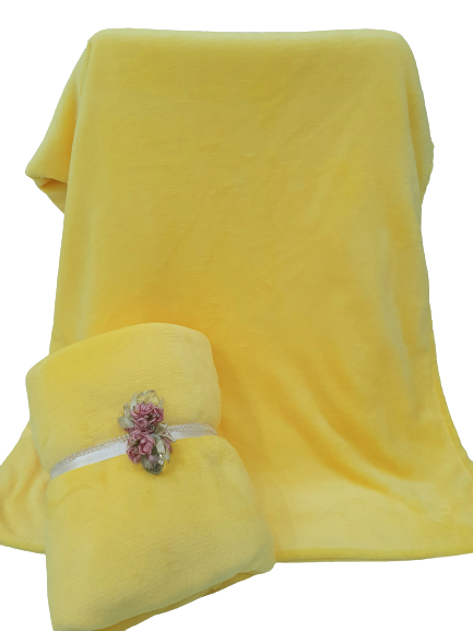 Sale 110k còn 99k. Mền lông cừu thái Vàng trơn văn phòng du lịch phòng ngủ