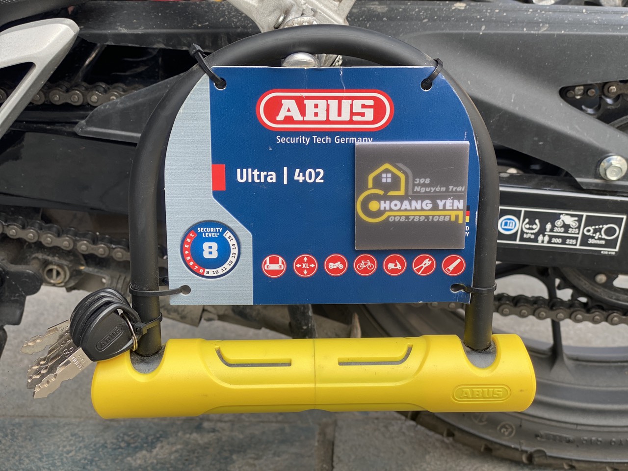 Khóa xe máy abus, khóa u chống cắt bằng kìm công lực abus - đức