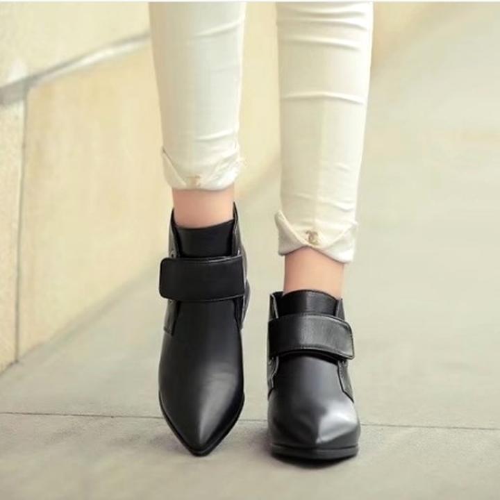 Giày boots nữ mũi nhọn khóa nổi gót vuông 3cm C10