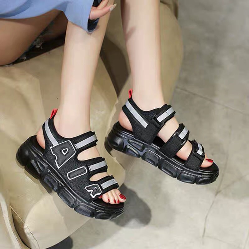 (2 màu)Sandal Nữ thời trang trẻ Korea đế cao ôm chân AIR phản quang (Grab Store)