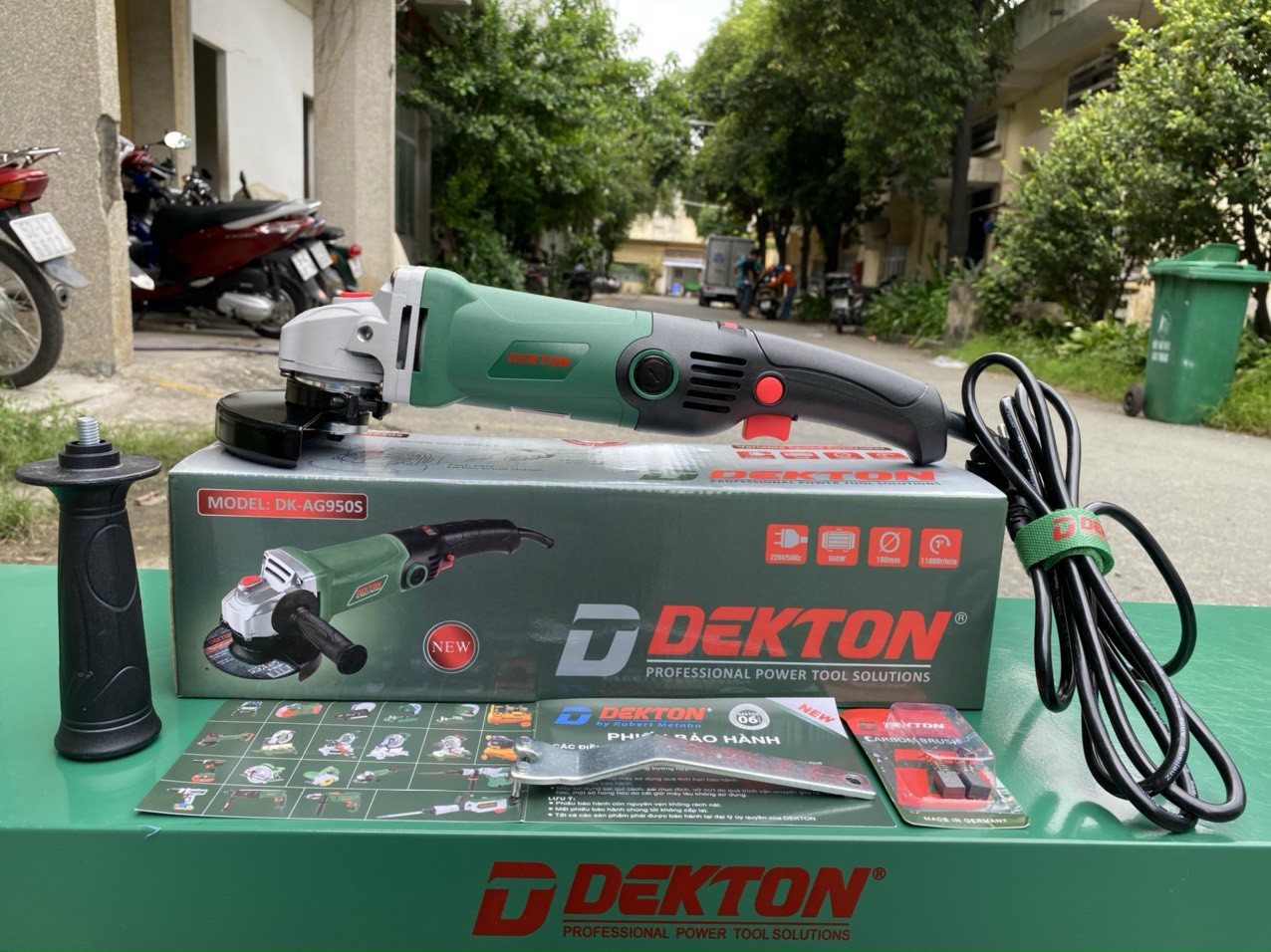 MÁY MÀI GÓC DEKTON DK-AG950S
