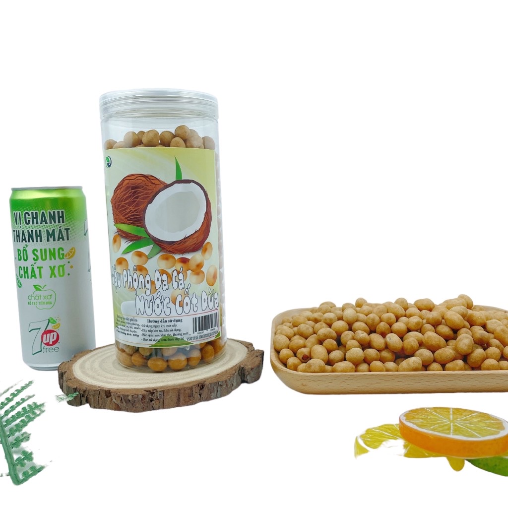 Đậu phộng da cá nước cốt dừa 500 gam. Được làm từ hạt đậu chất lượng tốt nhất hòa quyện với thành phần bột nếp , bột mỳ có gia vị đậm đà thành một sản phẩm thơm ngon thượng hạng.