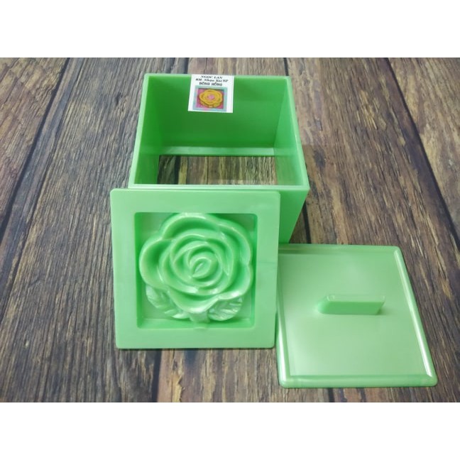 [HCM]KHUÔN XÔI VUÔNG XANH 8 CM HÌNH HOA HỒNG NGỌC LAN