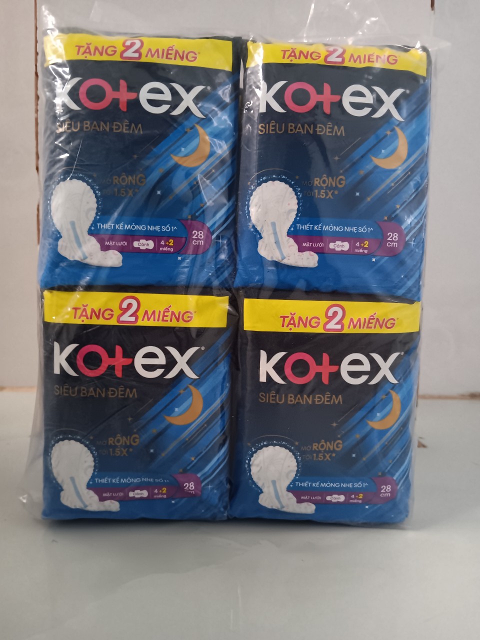 Lốc 8 Gói Băng vệ sinh Kotex ban đêm 28cm