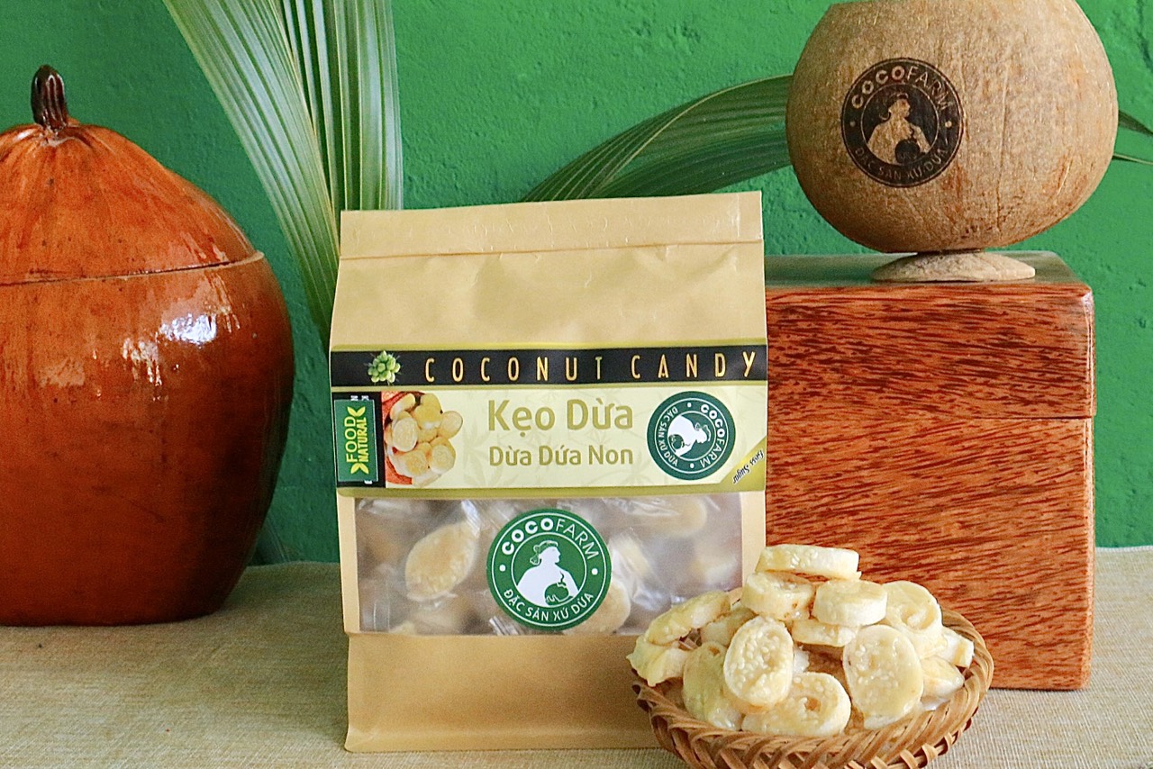 Kẹo Dừa Dứa non cuộn bánh tráng Cocofarm ít đường bịch 500g