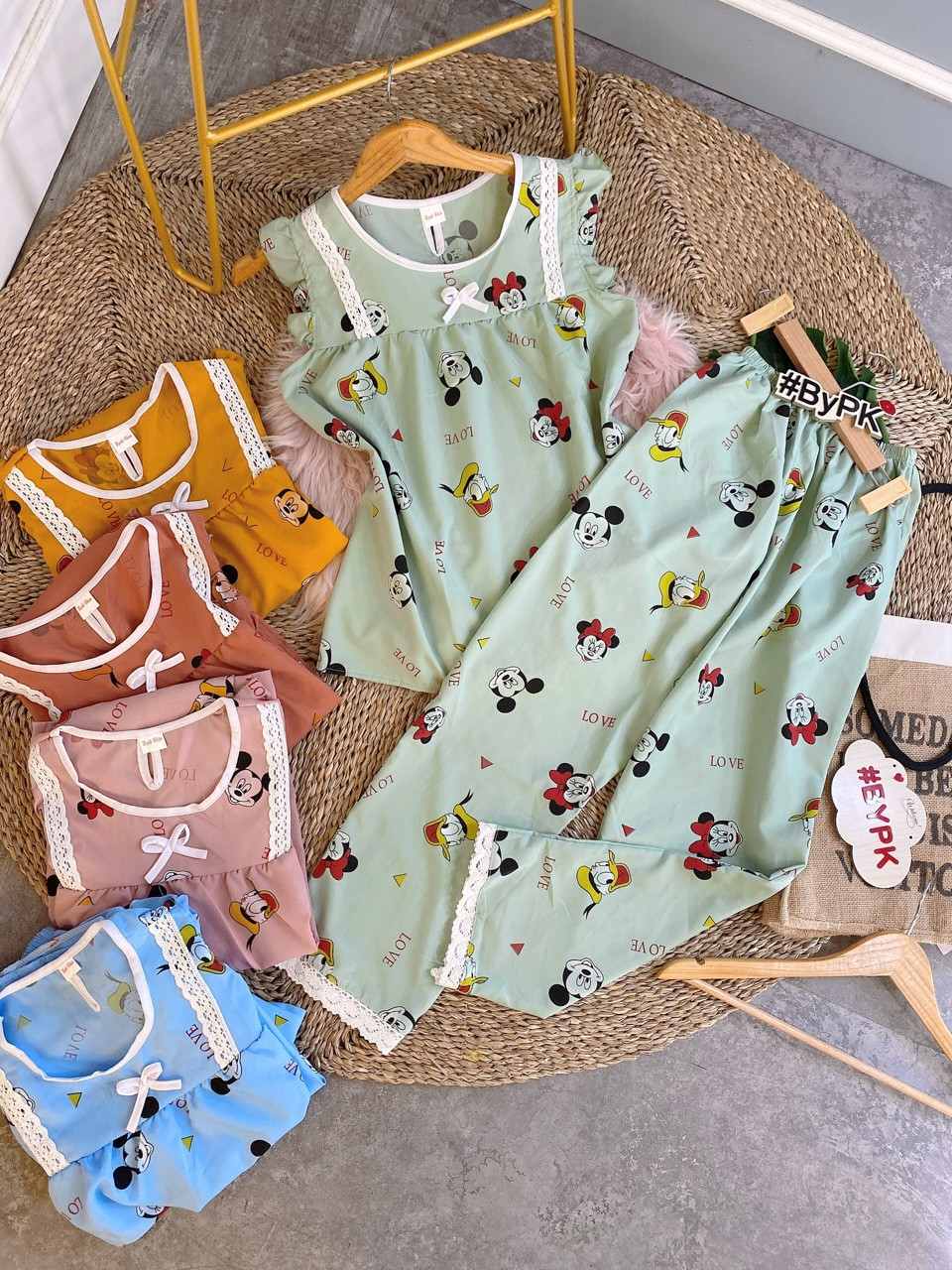 Set bộ mặc ở nhà in hình mickey phối ren siêu đẹp , dễ thương - nauy