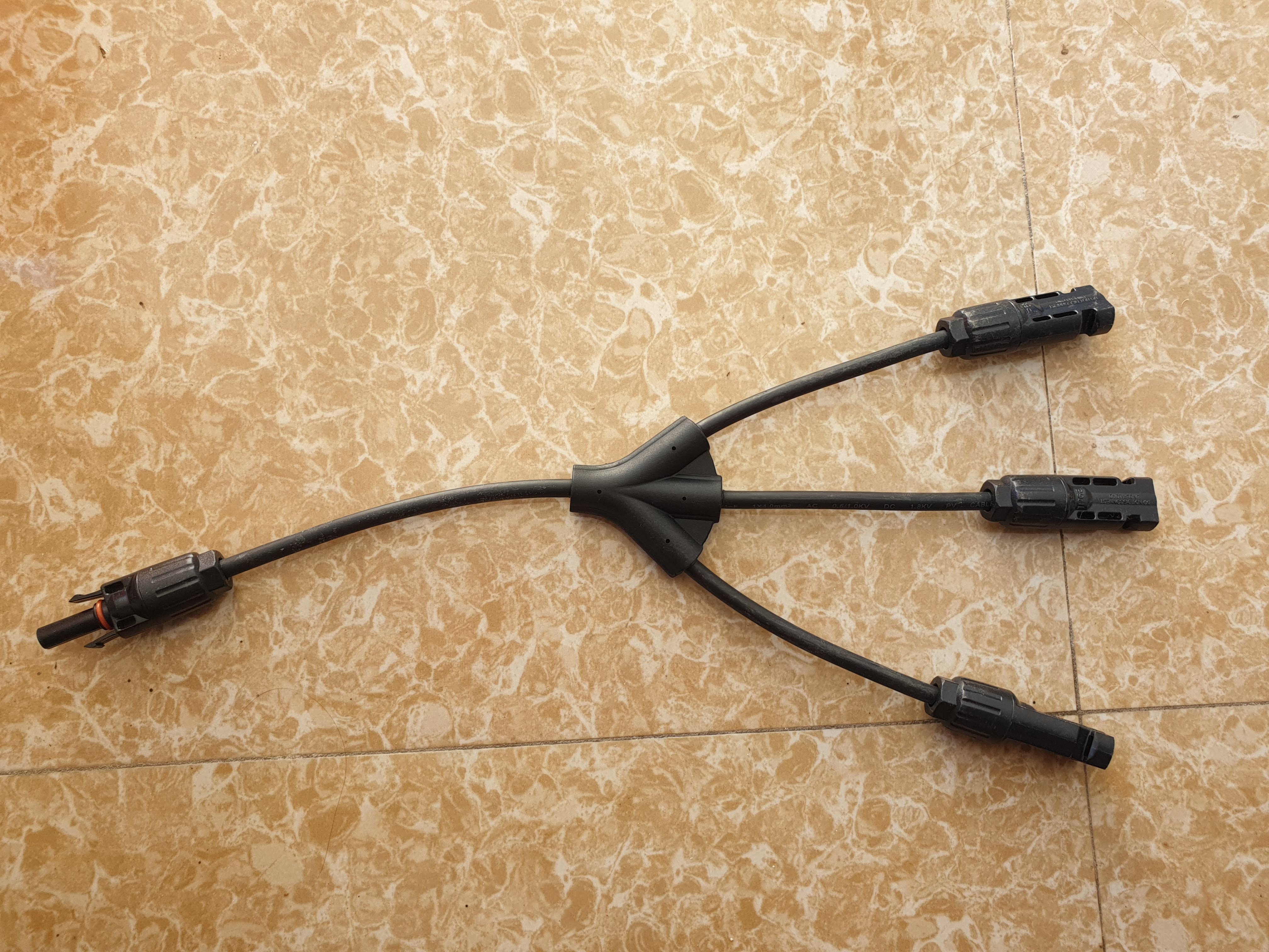 Cặp jack 3 kết nối phân nhánh chữ y mc4