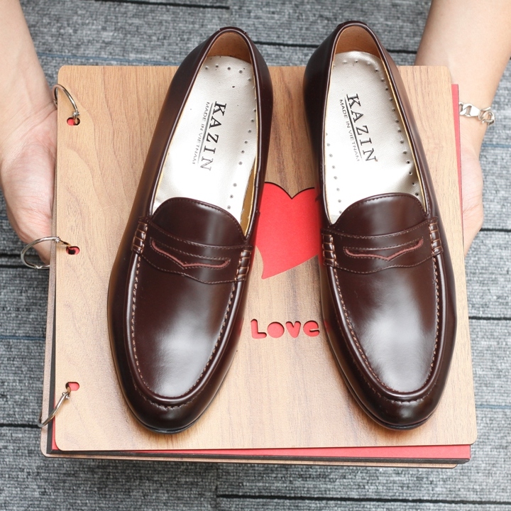 Giày thời trang nam màu nâu mận Kazin - KZNM021