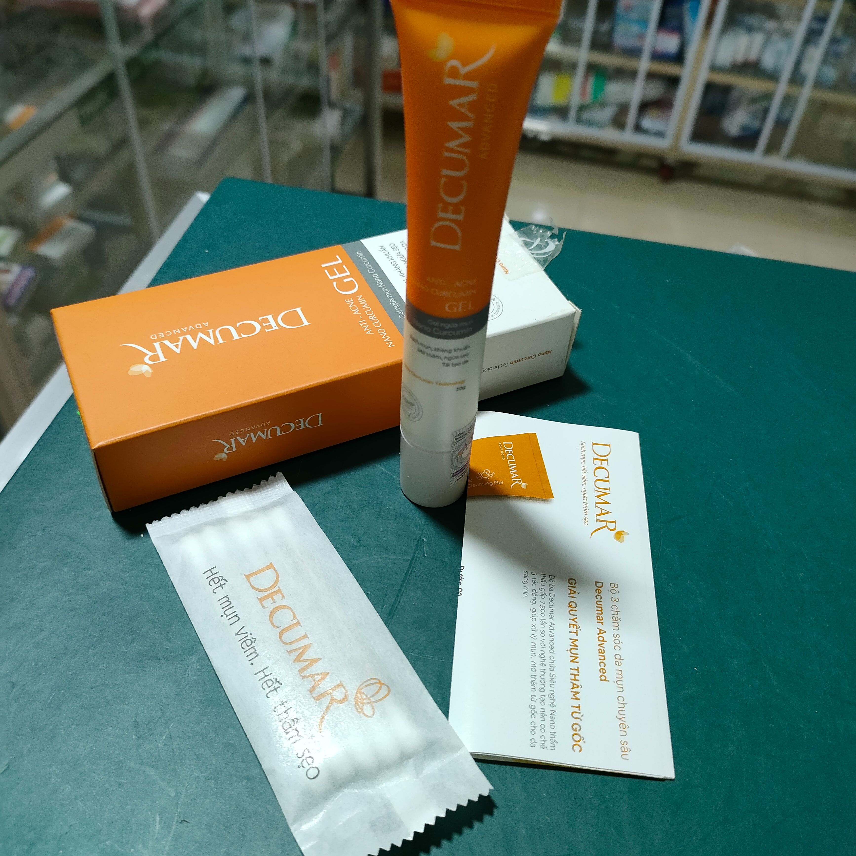 Gel Dercuma kiểm soát nhờn , ngừa mụn