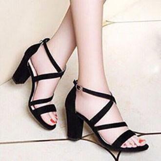Sandal cao gót quai chéo 7 phân